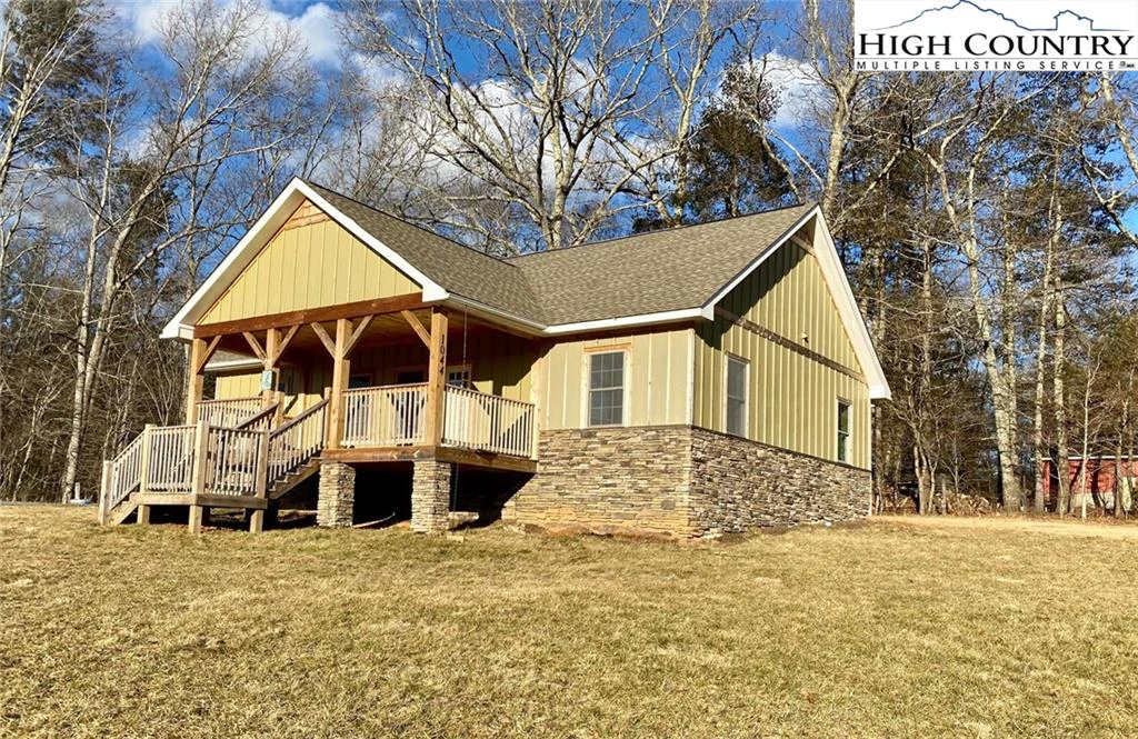 Image number 1 for the current listing