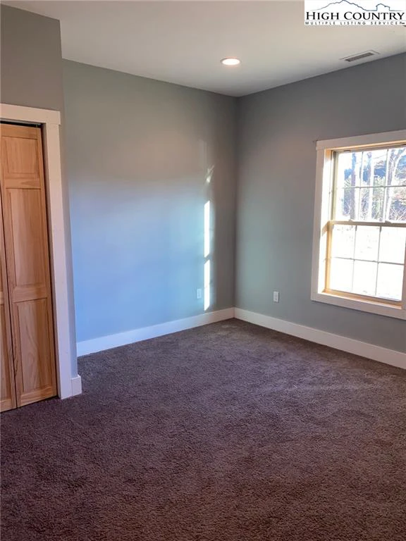 Image number 8 for the current listing