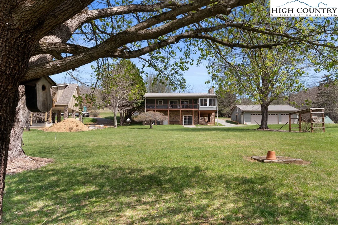 Image number 18 for the current listing