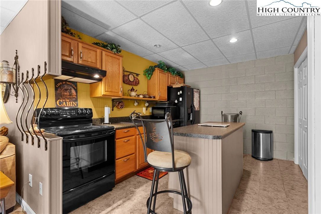 Image number 3 for the current listing