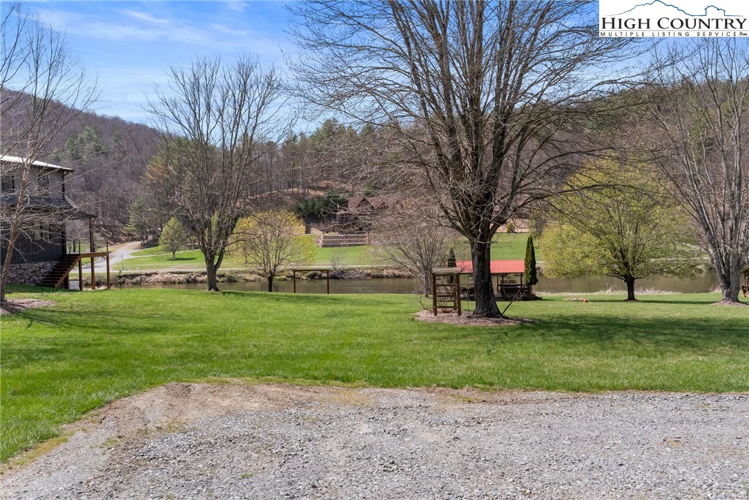 Image number 9 for the current listing