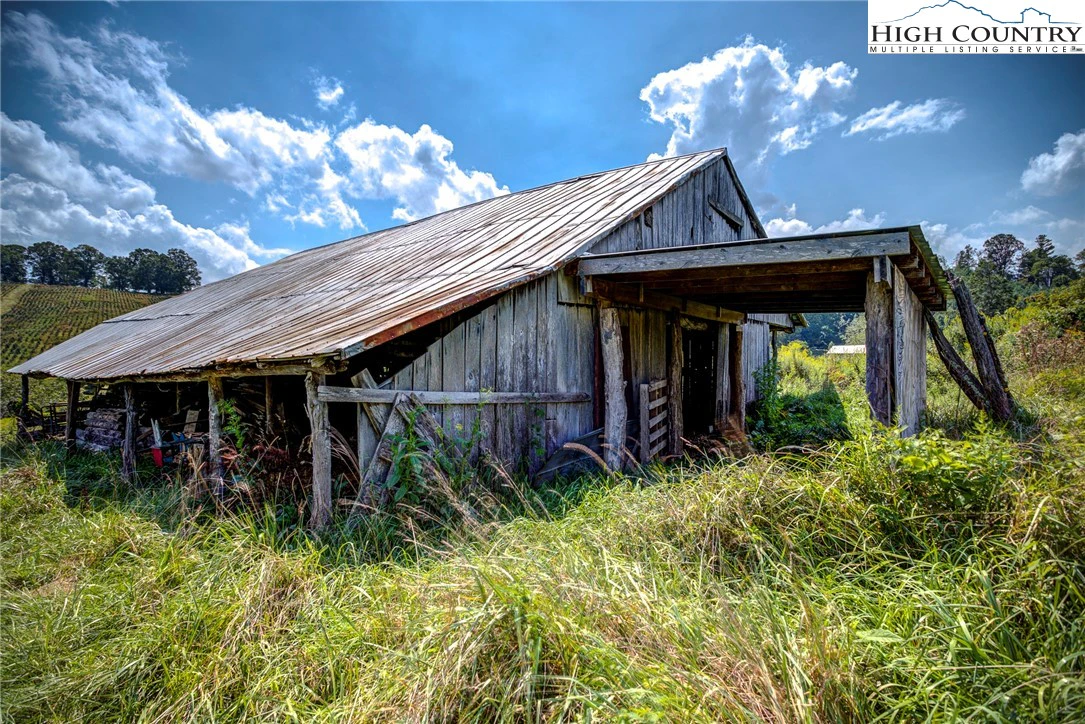 Image number 10 for the current listing