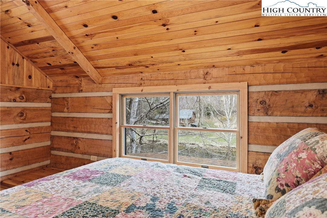 Image number 6 for the current listing