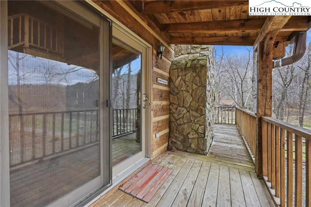 Image number 9 for the current listing