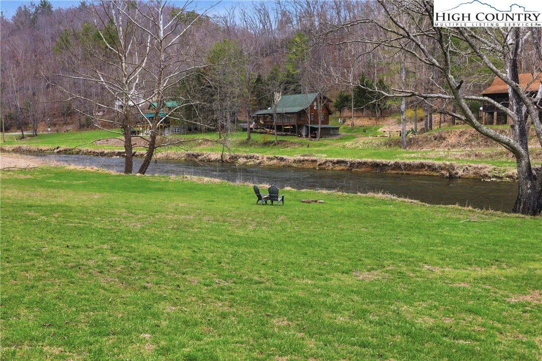 Image number 11 for the current listing