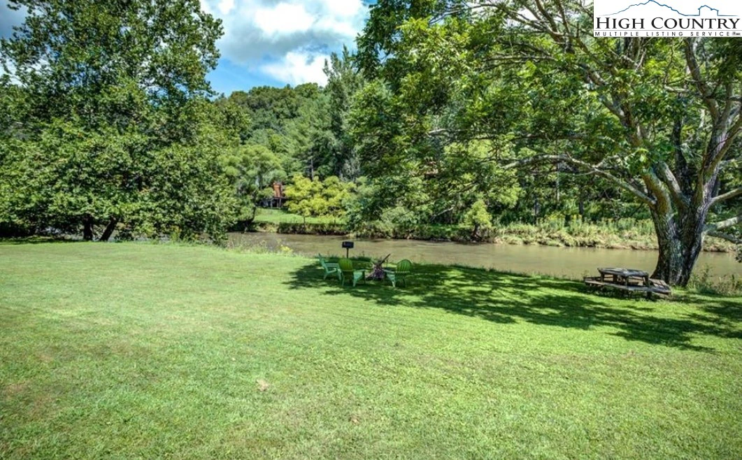 Image number 20 for the current listing