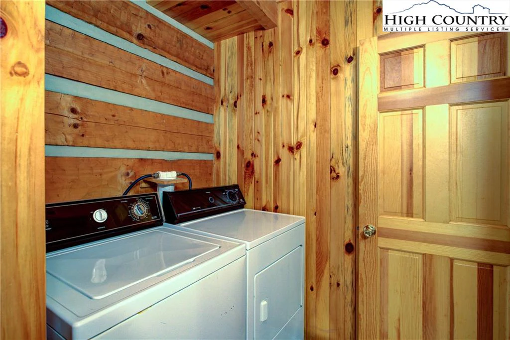 Image number 2 for the current listing