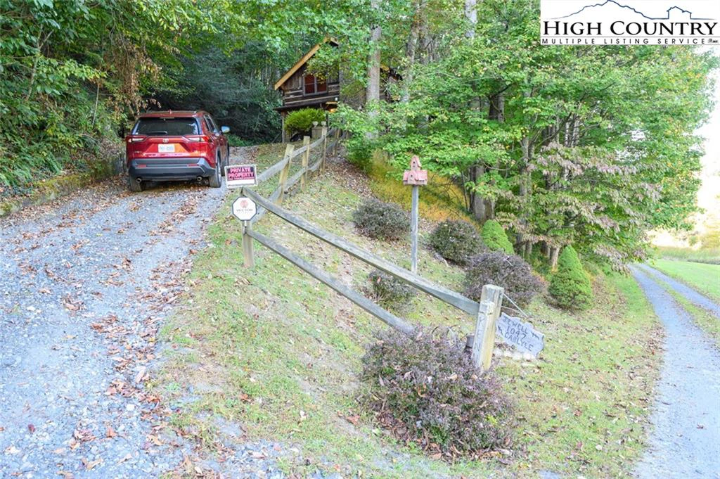 Image number 7 for the current listing