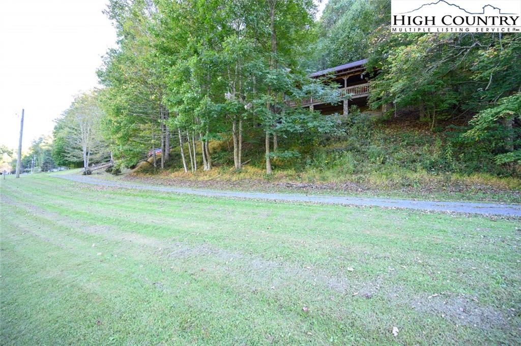 Image number 15 for the current listing