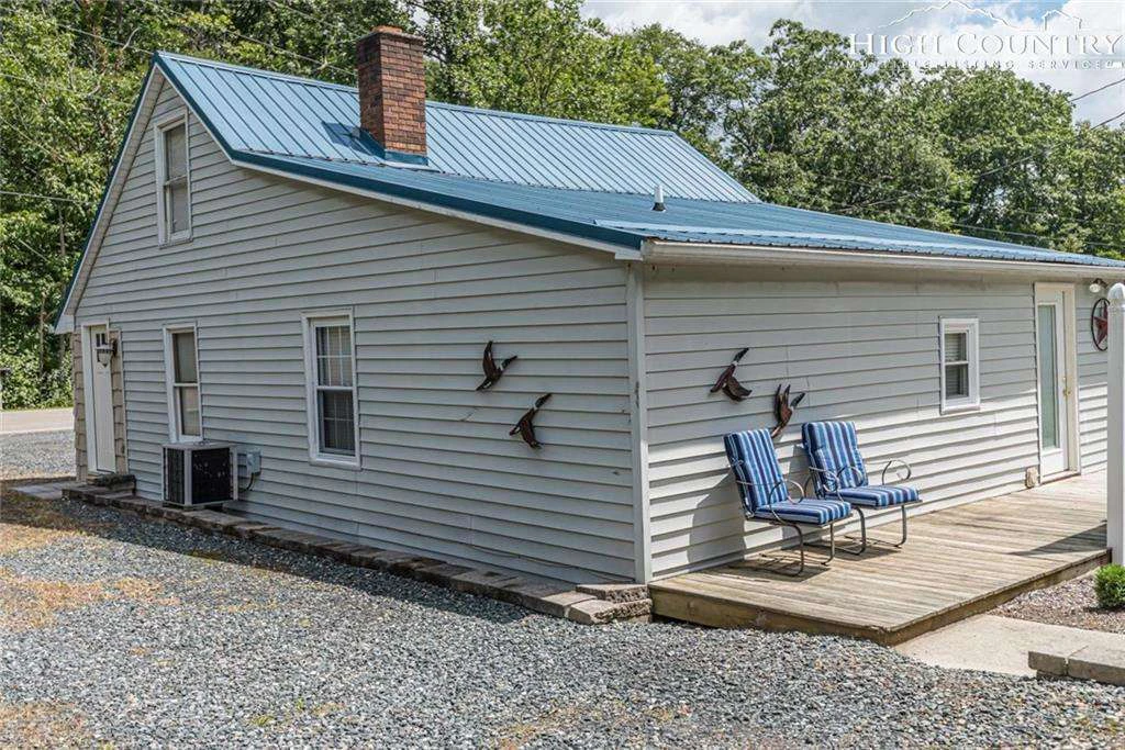 Image number 9 for the current listing