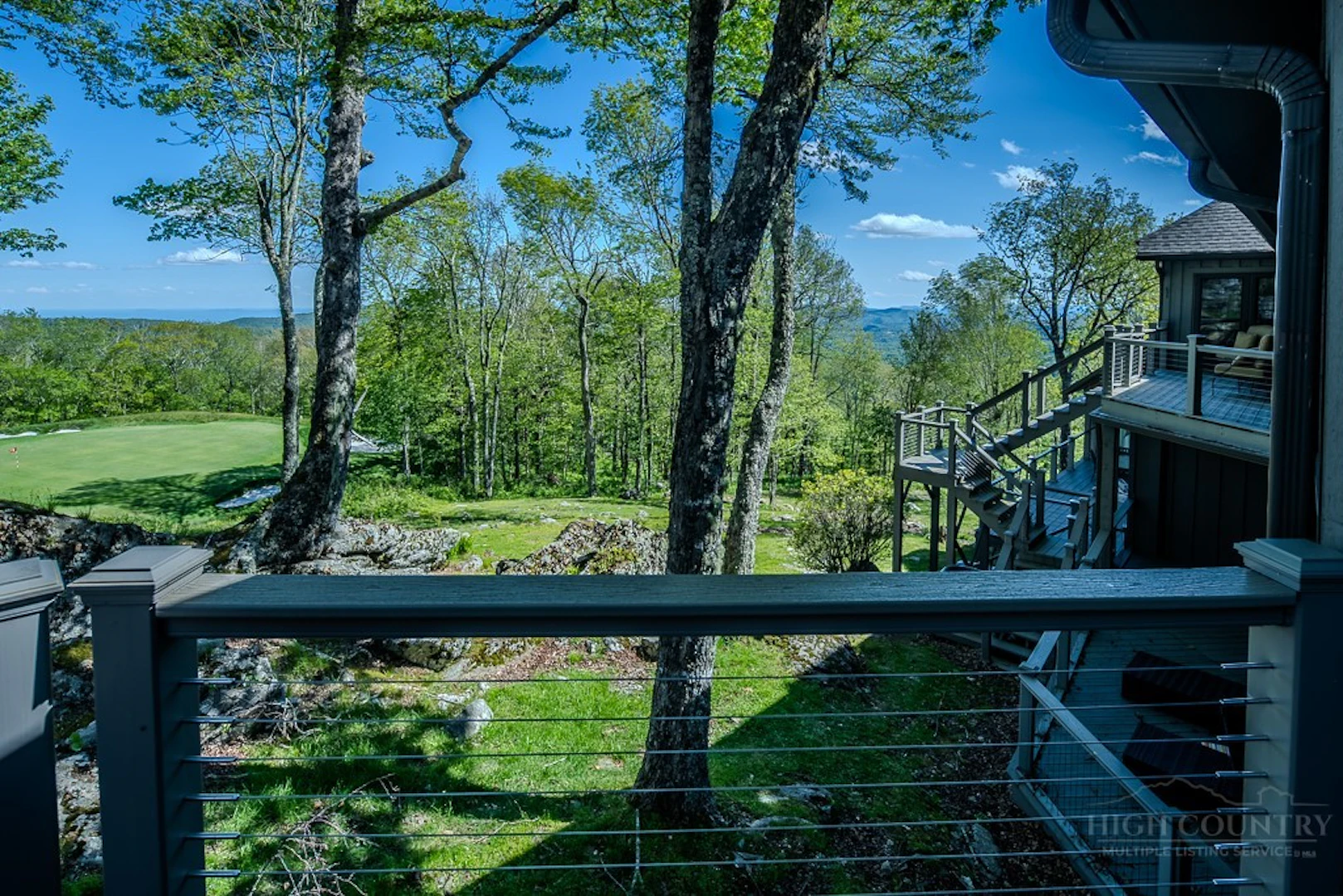 Image number 4 for the current listing
