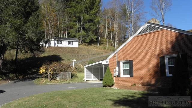 Image number 2 for the current listing