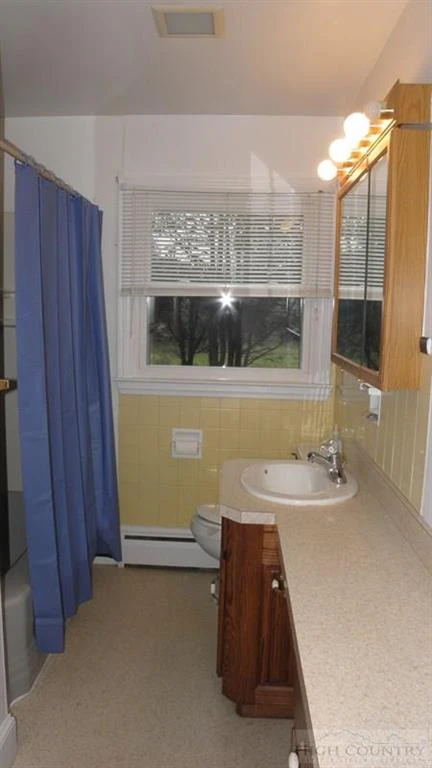 Image number 14 for the current listing