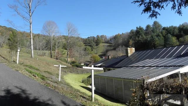 Image number 9 for the current listing