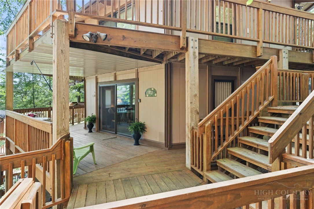 Image number 3 for the current listing