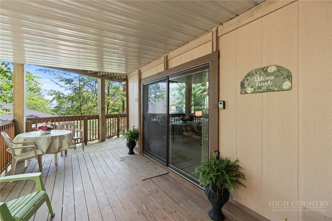 Image number 7 for the current listing