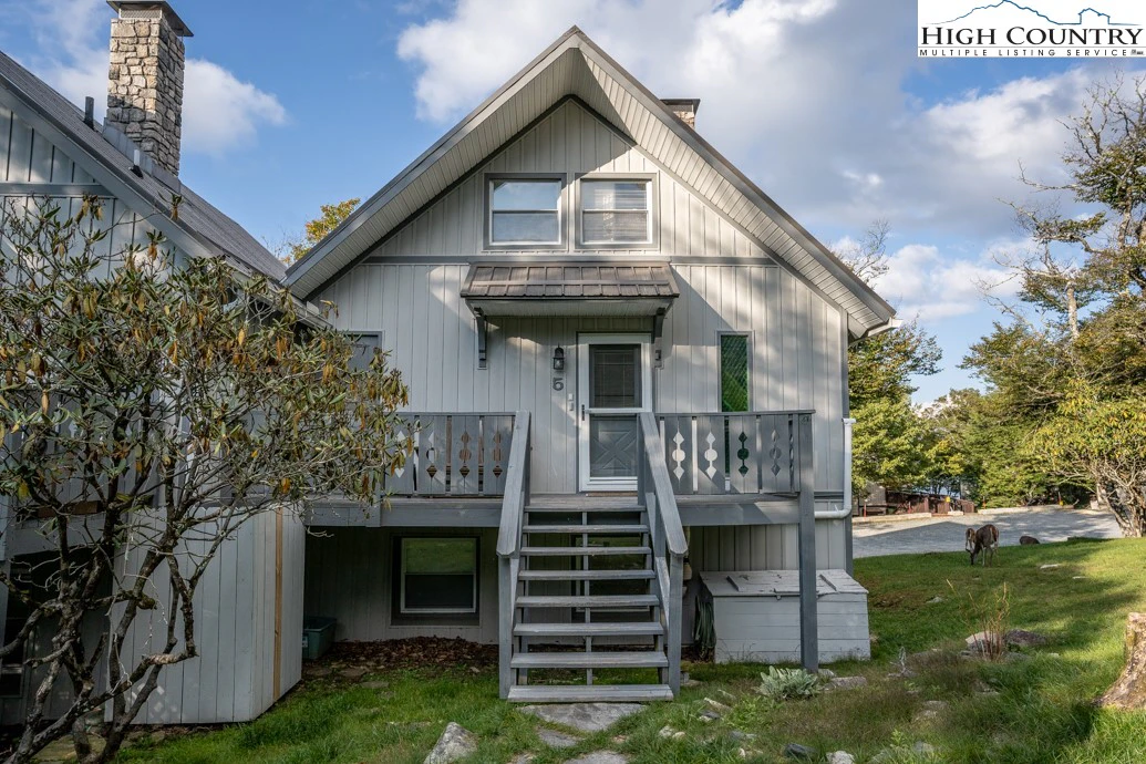 Image number 17 for the current listing