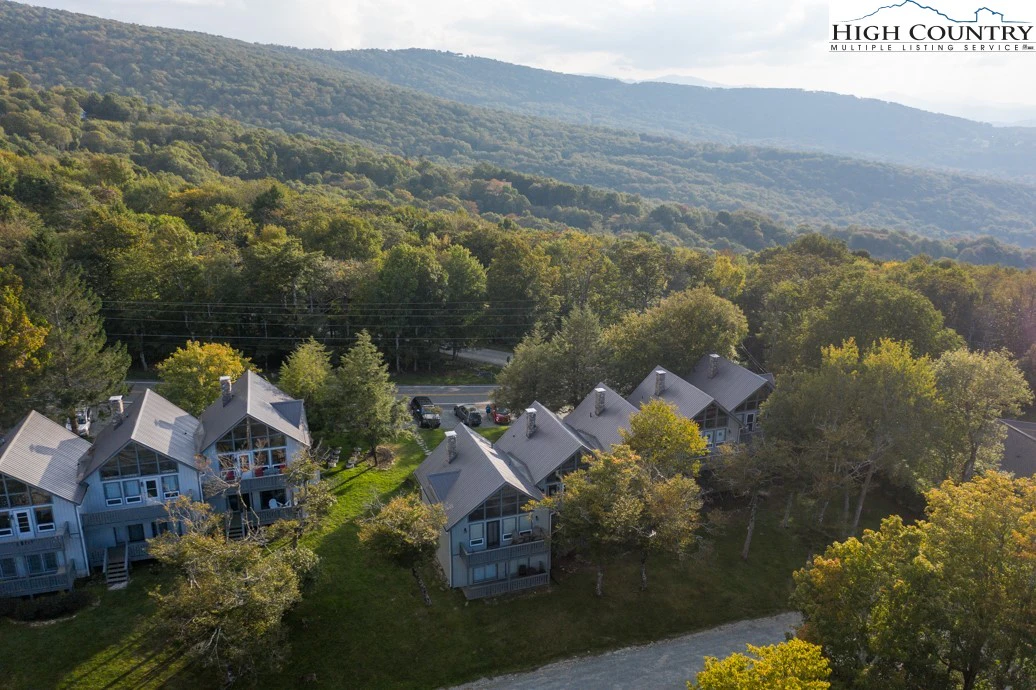 Image number 15 for the current listing