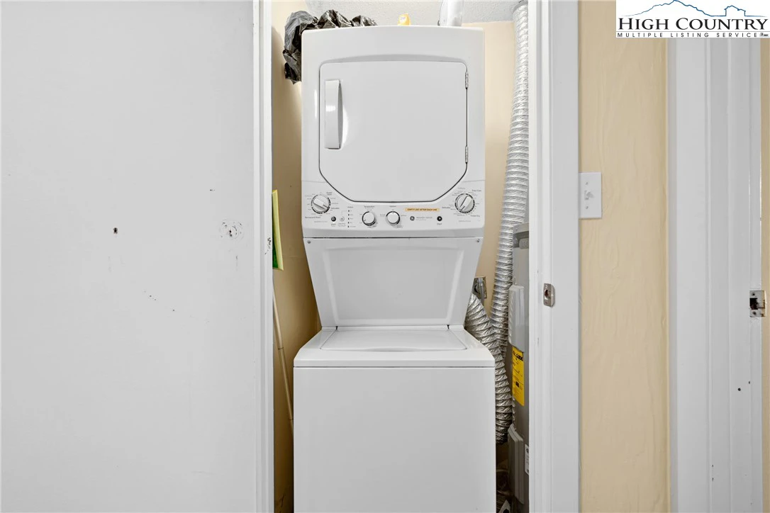 Image number 5 for the current listing