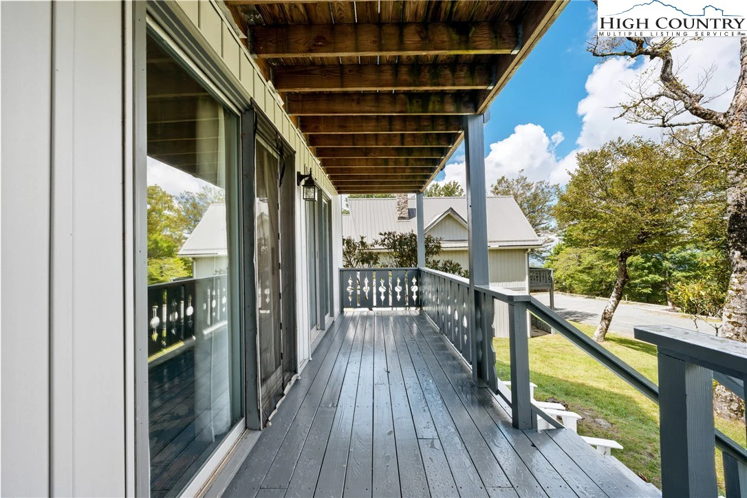Image number 7 for the current listing