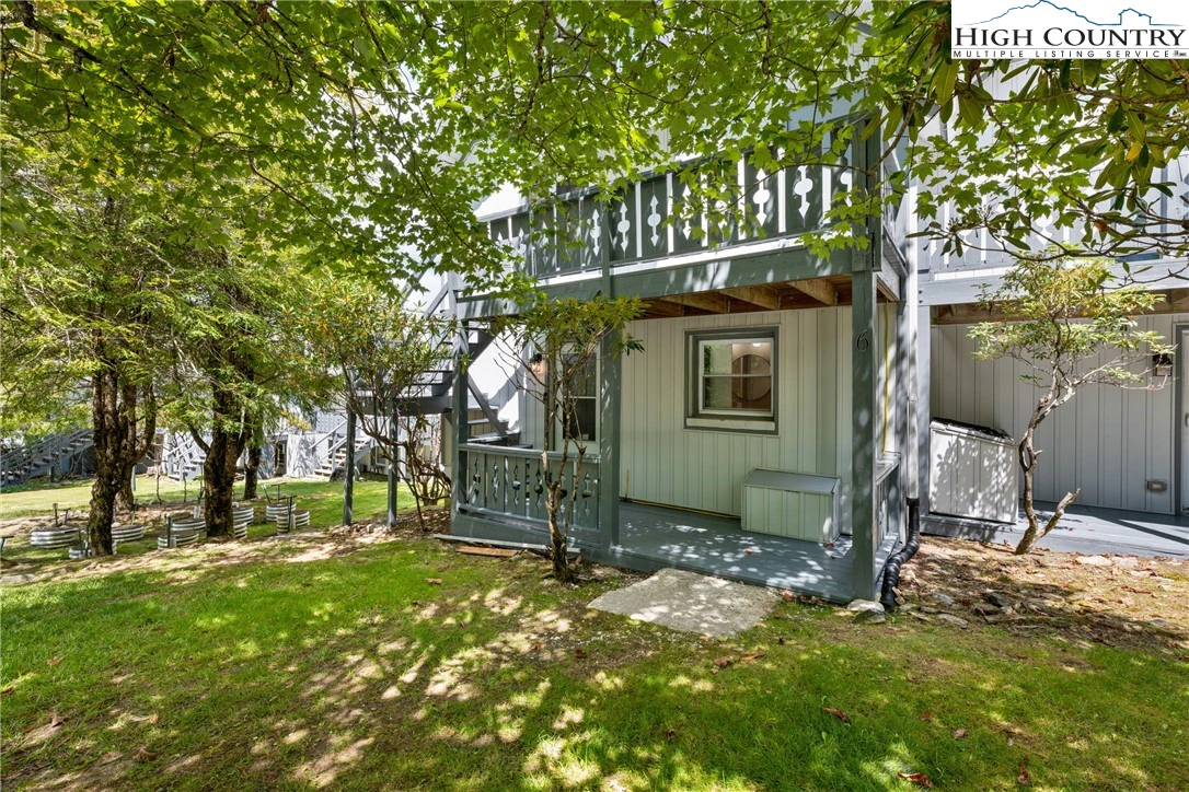 Image number 9 for the current listing