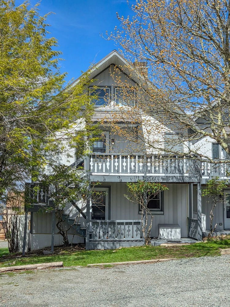Image number 20 for the current listing