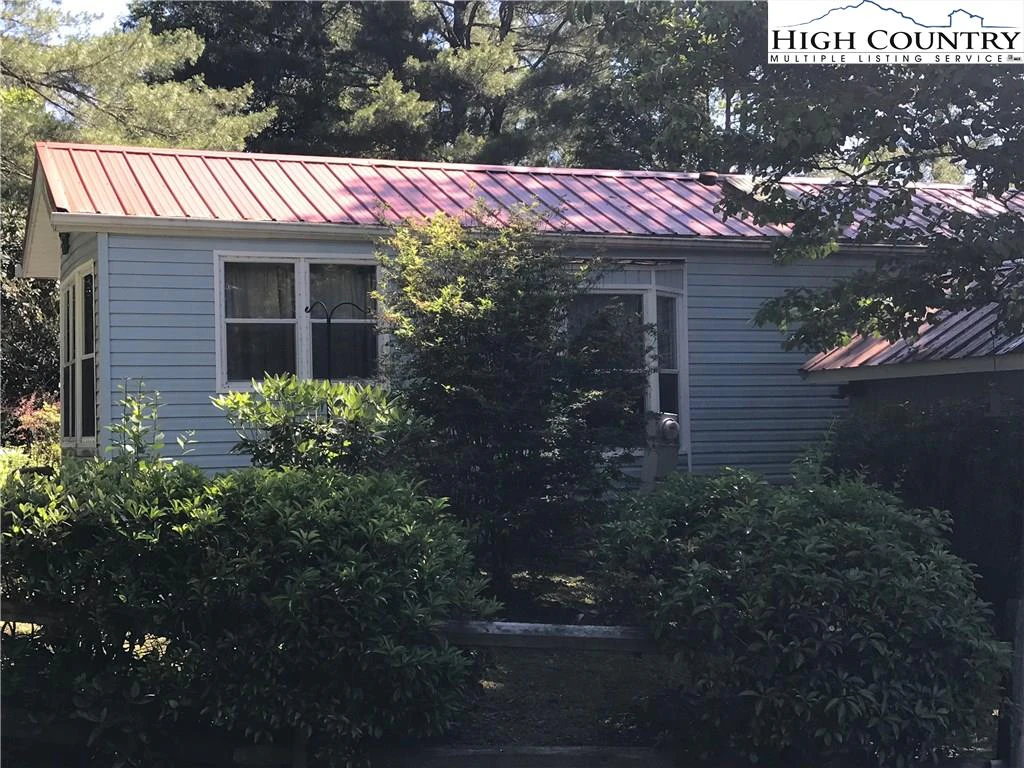 Image number 3 for the current listing