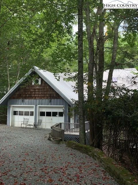 Image number 1 for the current listing