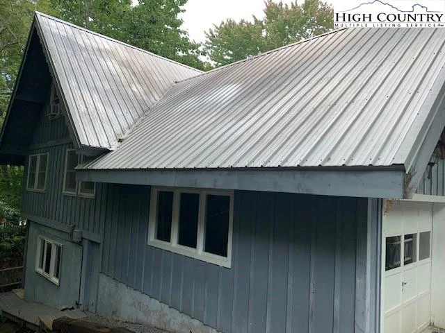 Image number 8 for the current listing