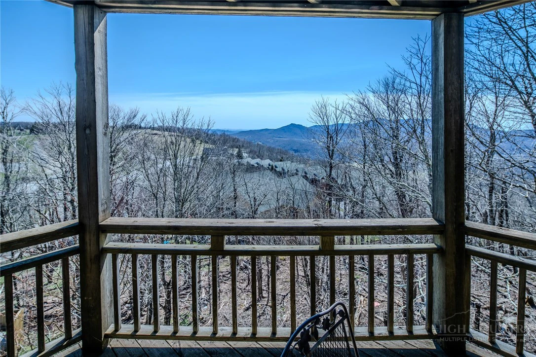 Image number 2 for the current listing