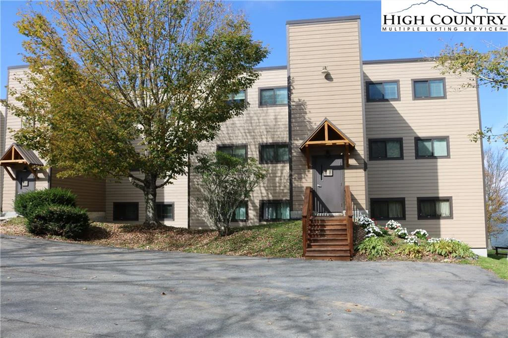Image number 1 for the current listing