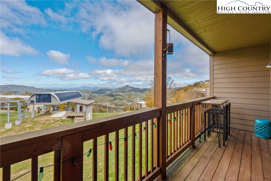 Image number 6 for the current listing