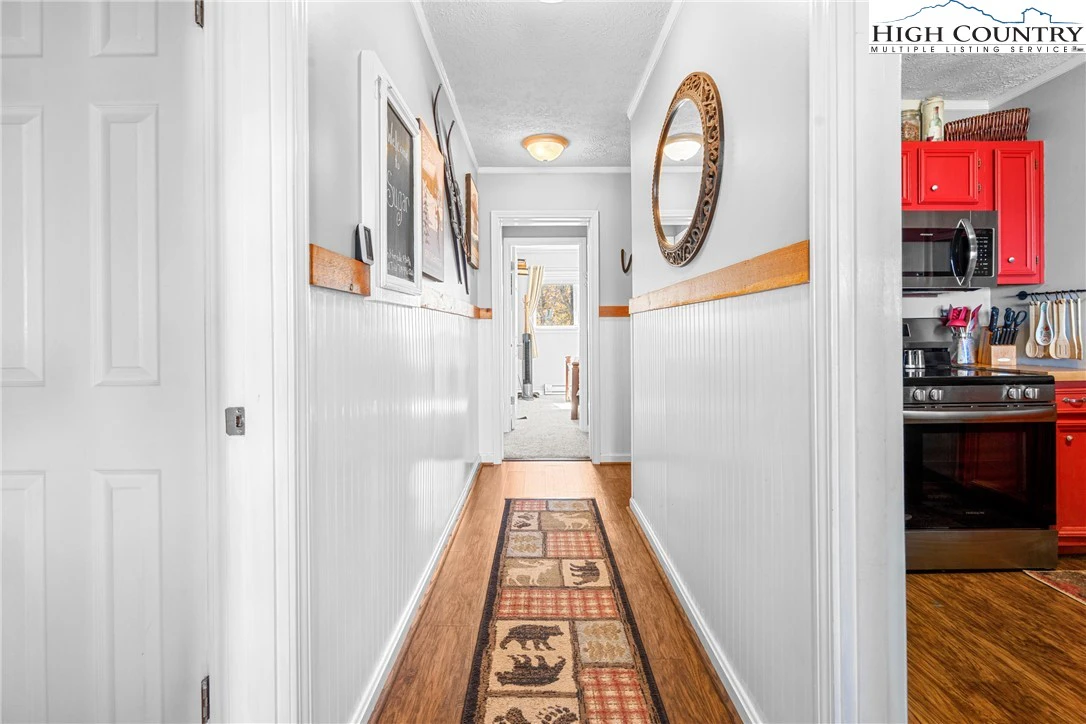 Image number 7 for the current listing