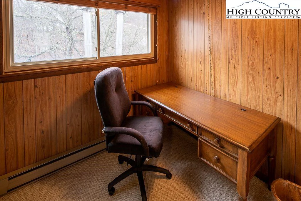 Image number 6 for the current listing