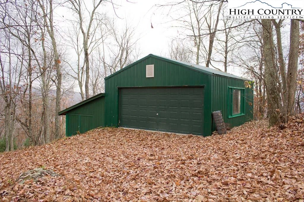 Image number 5 for the current listing