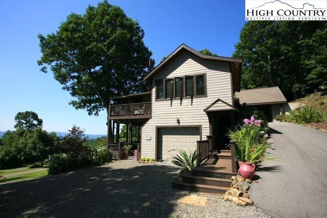 Image number 19 for the current listing