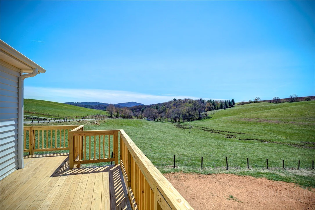 Image number 6 for the current listing