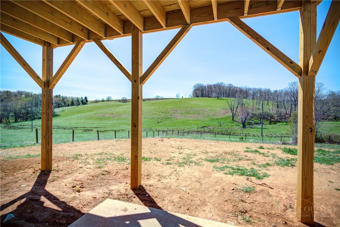 Image number 5 for the current listing
