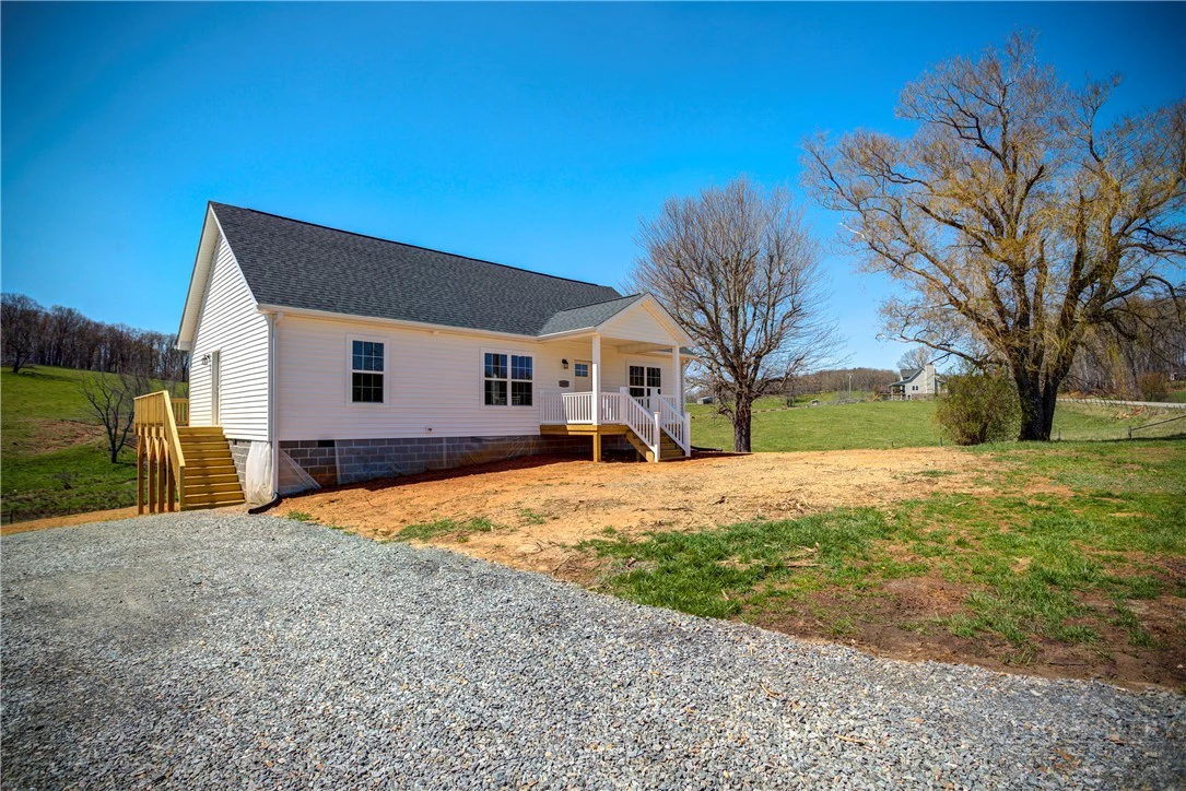 Image number 21 for the current listing