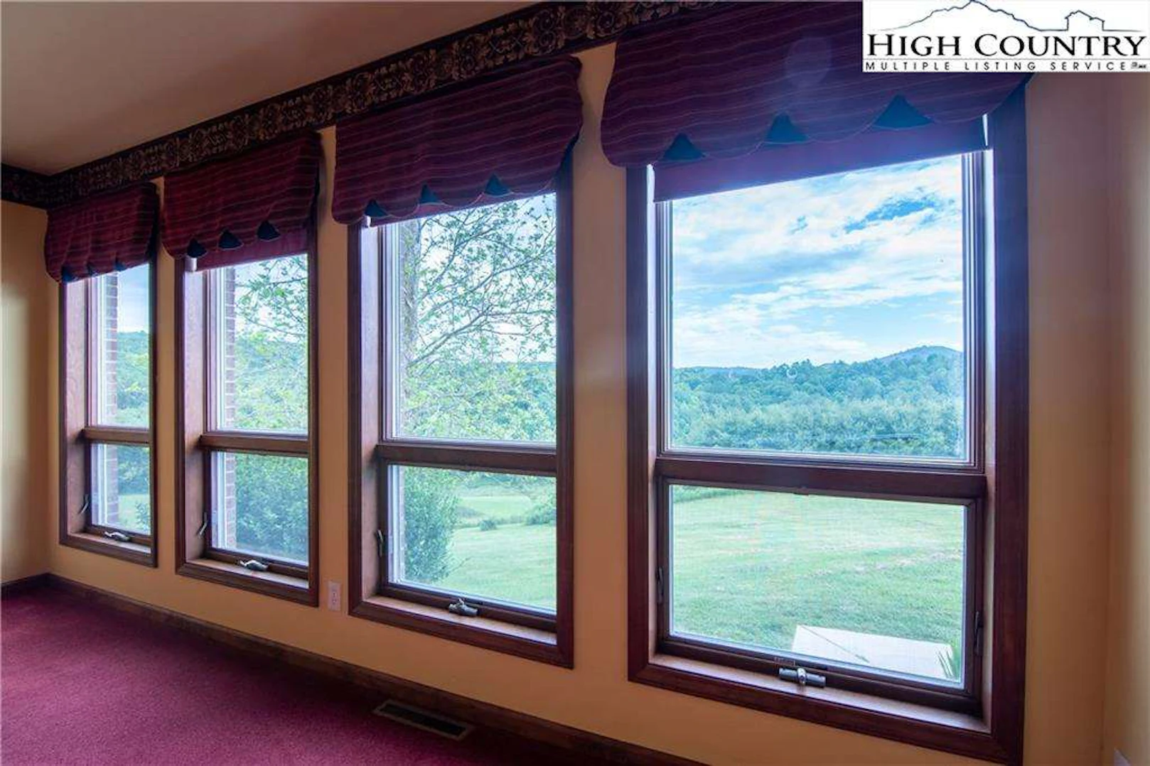 Image number 6 for the current listing