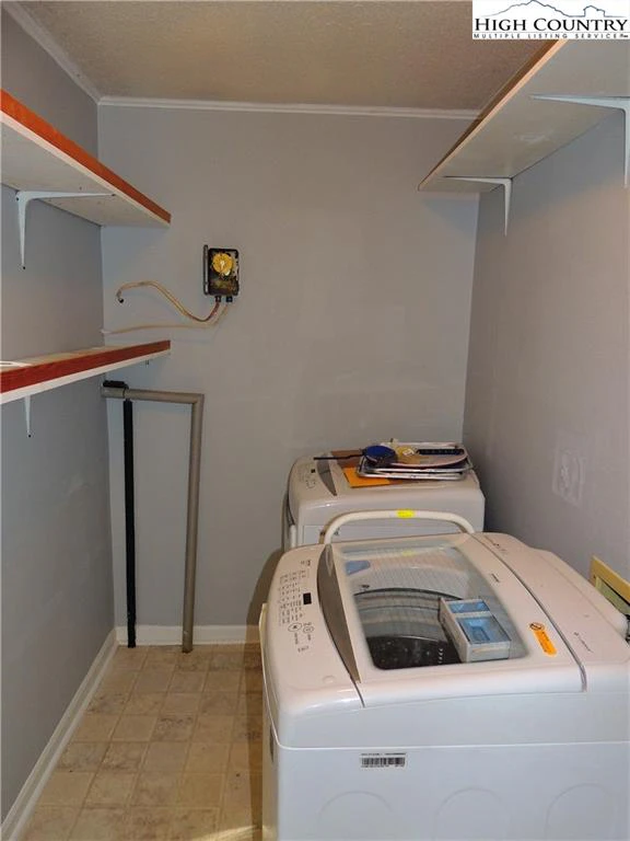 Image number 9 for the current listing