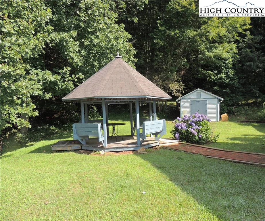Image number 4 for the current listing