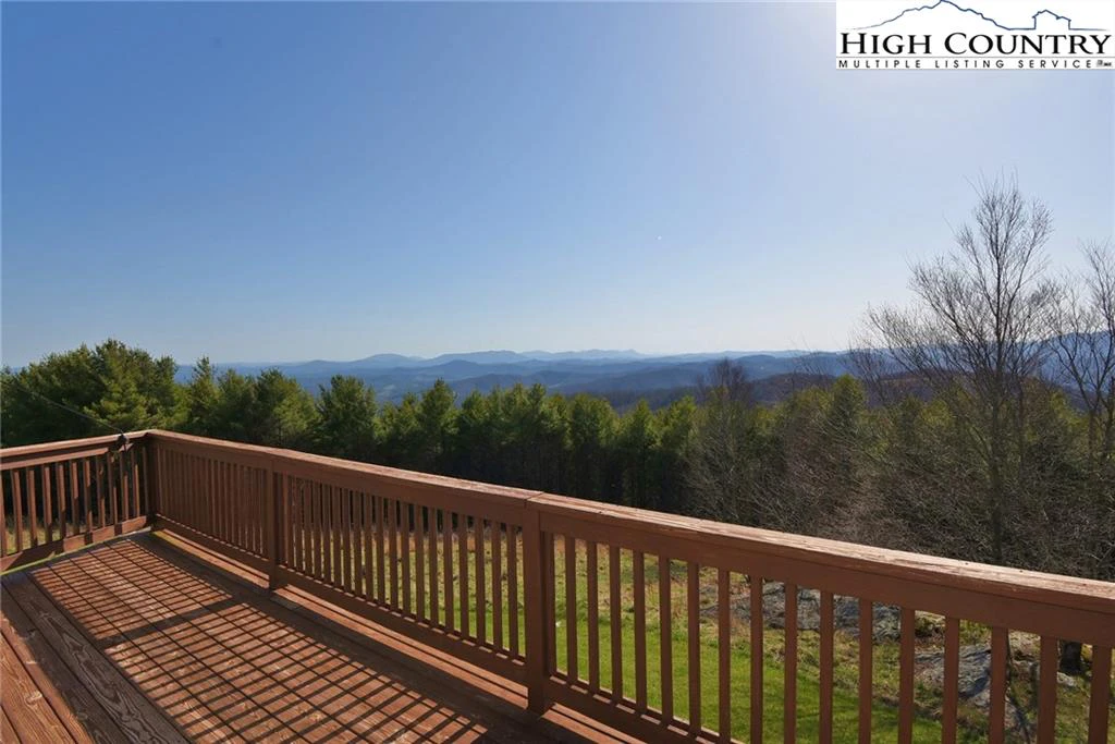 Image number 9 for the current listing