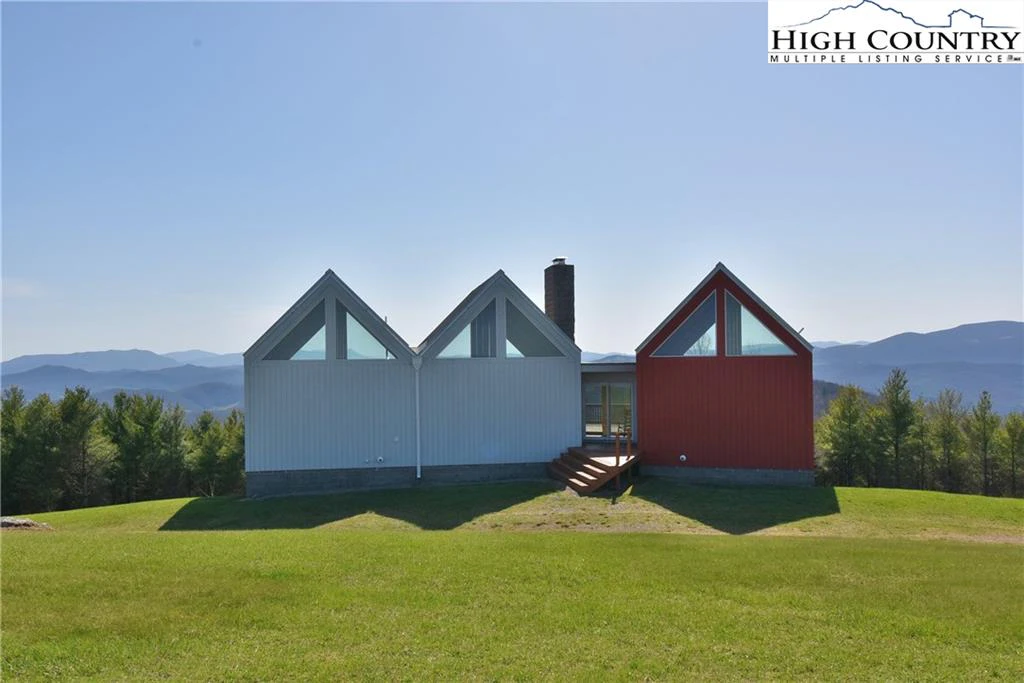 Image number 3 for the current listing