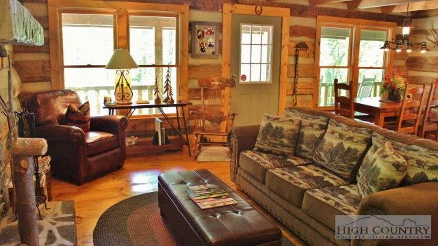 Image number 19 for the current listing