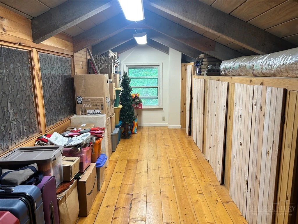 Image number 6 for the current listing