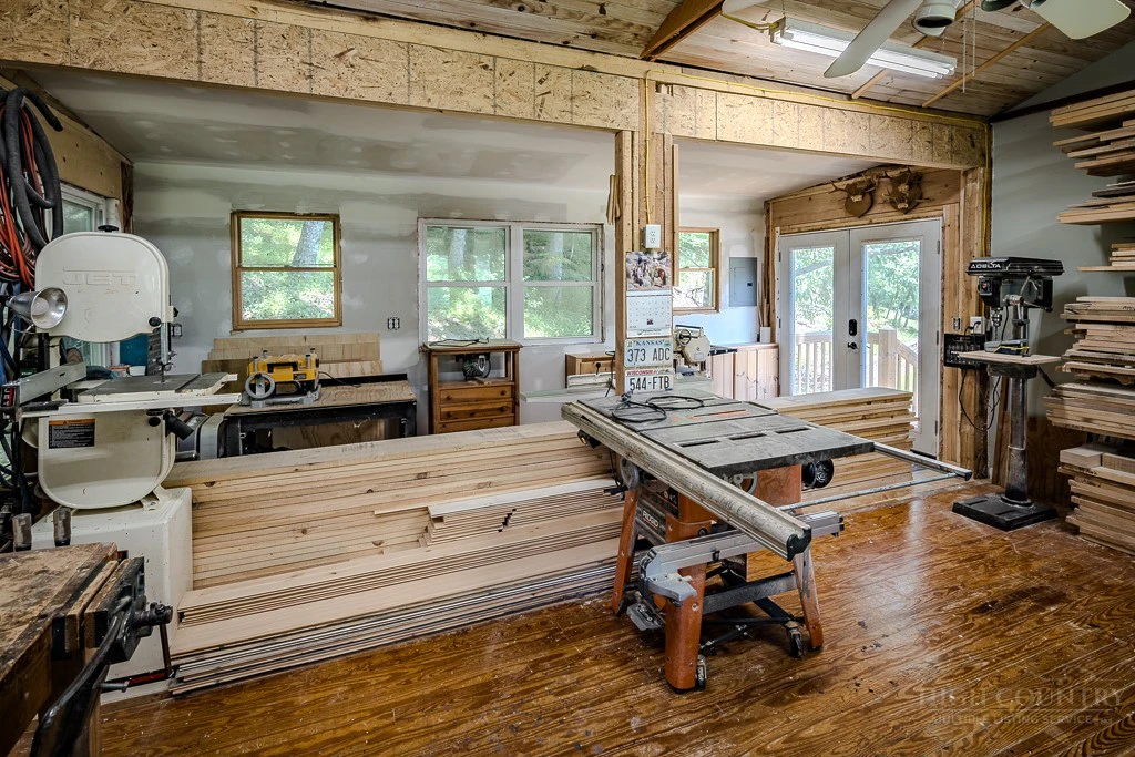 Image number 18 for the current listing