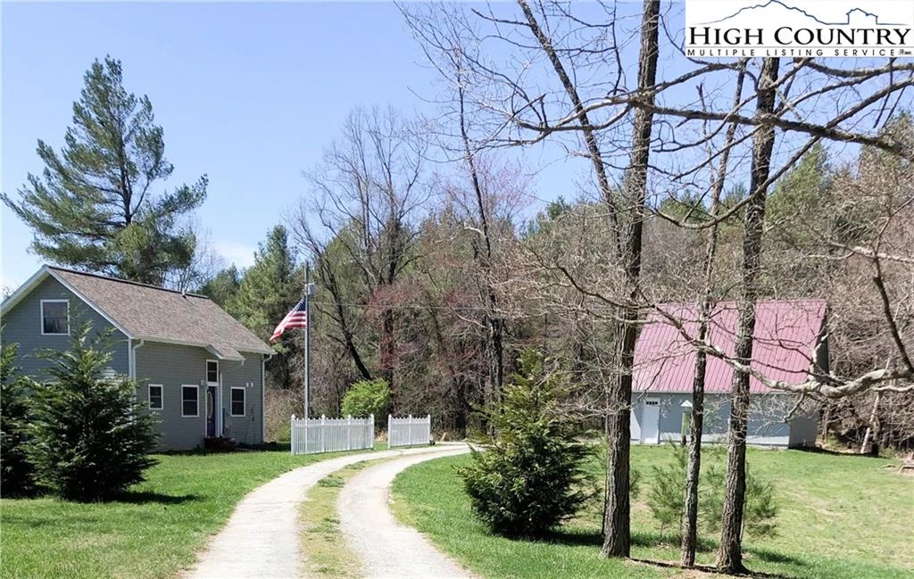 Image number 1 for the current listing