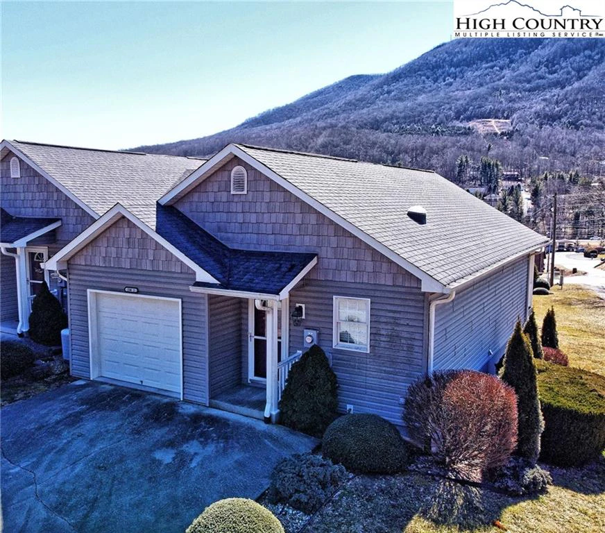 Image number 1 for the current listing