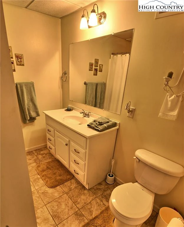 Image number 8 for the current listing